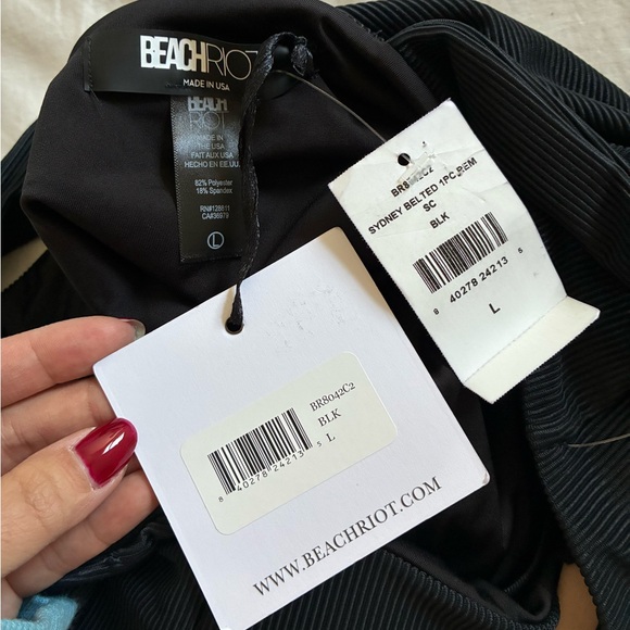 Nwt Beach Riot Black Ribbed Sydney One Piece Swimsuit - Picture 4 of 4